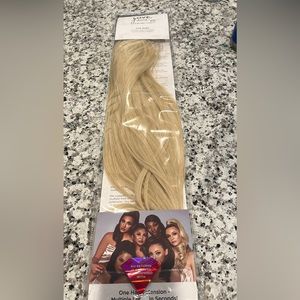 Pretty Party Ruby ponytail 26’ extension